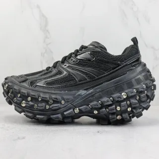 ASICS Black Silver Mesh And Synthetic Upper Oversized Rugged Outsole Chunky Sneakers