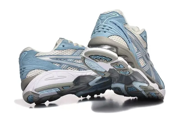 ASICS Chaussures de course bleu blanc maille légère et daim supérieur visible pods de amortissement GEL 5