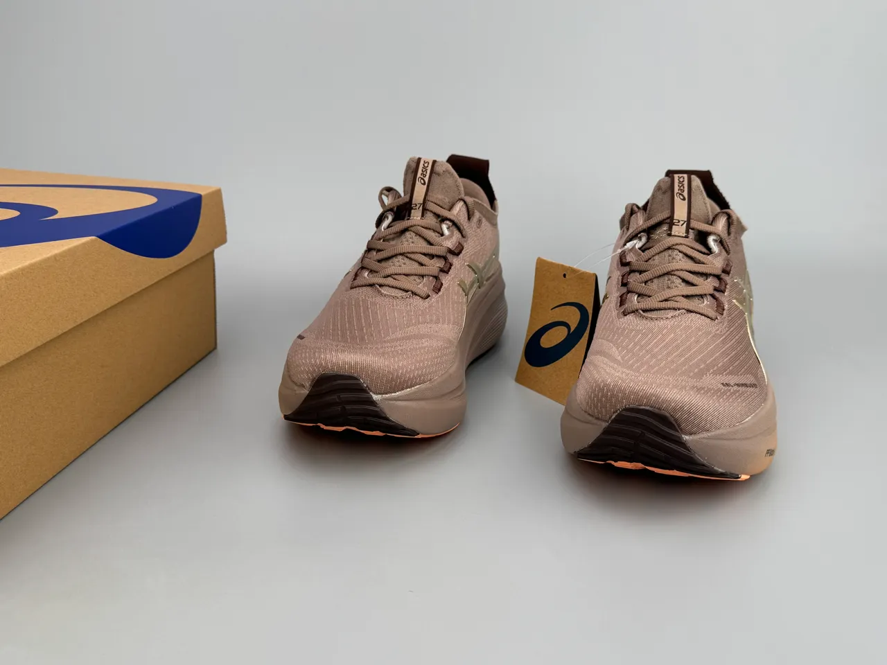 ASICS Marrom Dourado Malha Superior Logo Tigre Tênis de Corrida 3