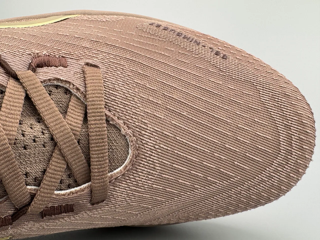 ASICS Marrom Dourado Malha Superior Logo Tigre Tênis de Corrida 4