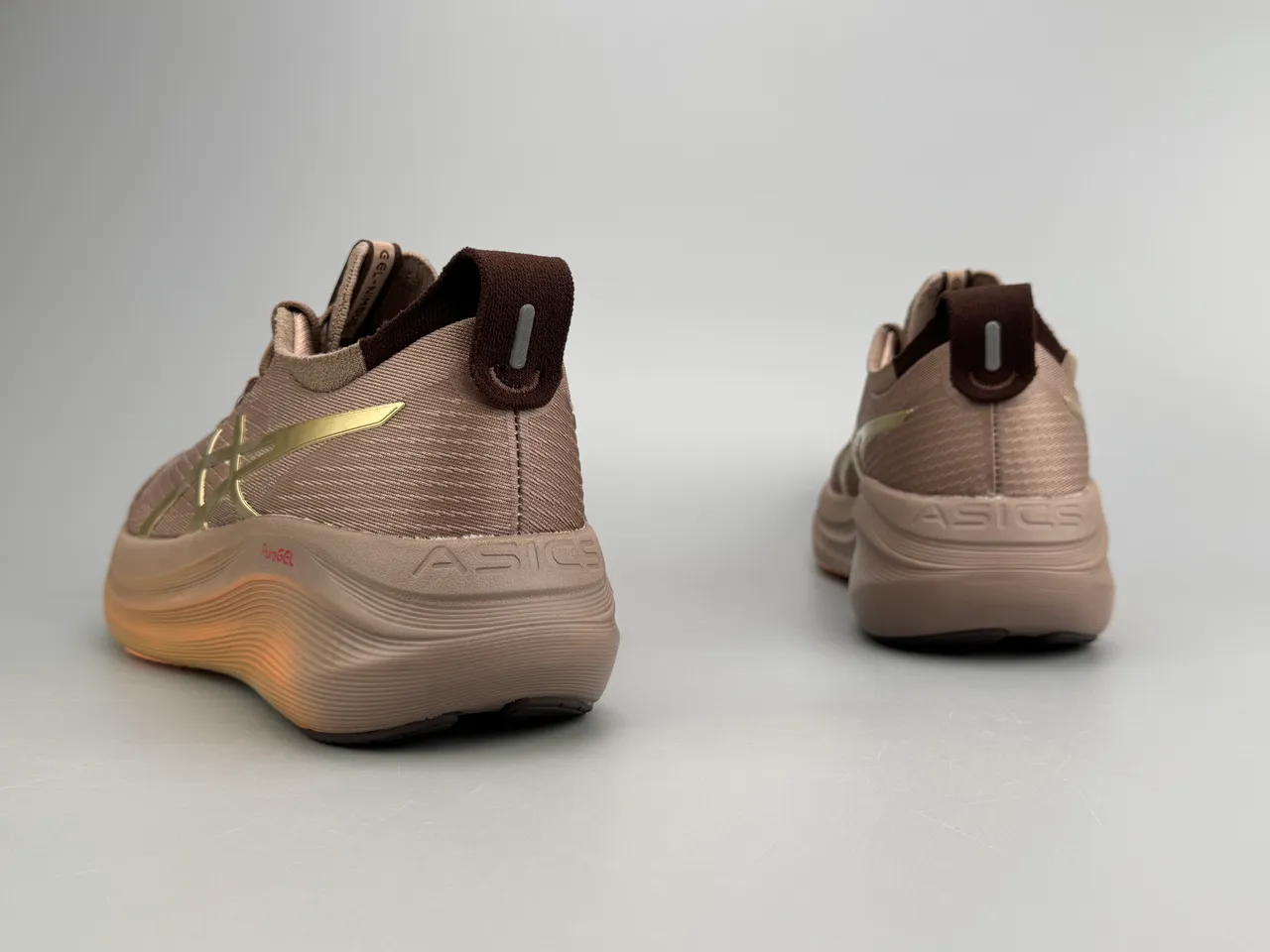 ASICS Marrom Dourado Malha Superior Logo Tigre Tênis de Corrida 6