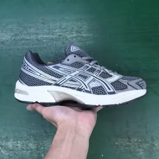 ASICS Gel-Kayano Gray Black Silver Running Shoes