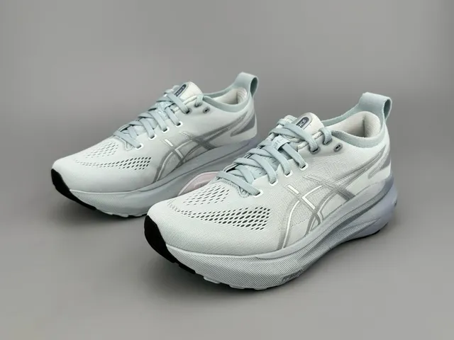 ASICS Gel-Kayano أحذية جري زرقاء فاتحة-رمادية 6