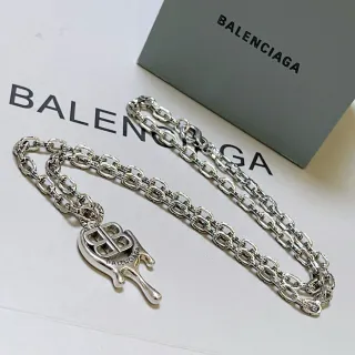 Balenciaga BB Drip Collar de Cadena Plateado