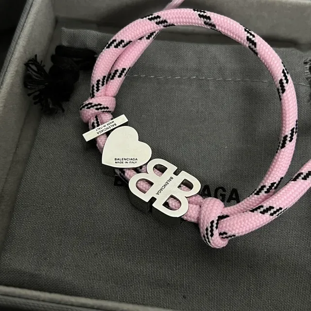 Balenciaga BB Heart Bracelet en cordon tressé rose 2