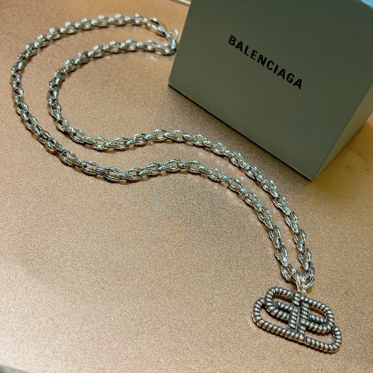 Balenciaga BB Twisted Rope-Link Silver Necklace 3