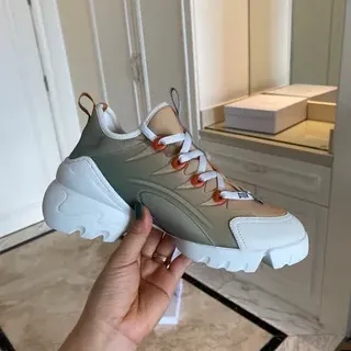 Balenciaga بيج أبيض سول مفرط متعدد الطبقات متعدد المواد العلوي حذاء رياضي سميك