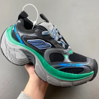 Balenciaga Zapatillas negras verdes Oversized Silueta multicapa Mediopiso Chunky
