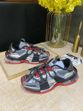 Balenciaga Defender রুপো ধাতবিক কালো লাল চংকি স্নিকার্স 8