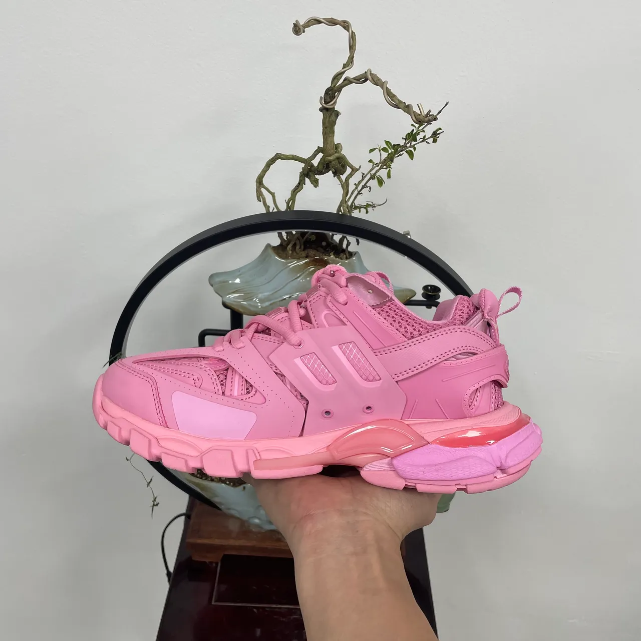 Balenciaga Defender Zapatillas con suela gruesa Rosa Monocromática 5