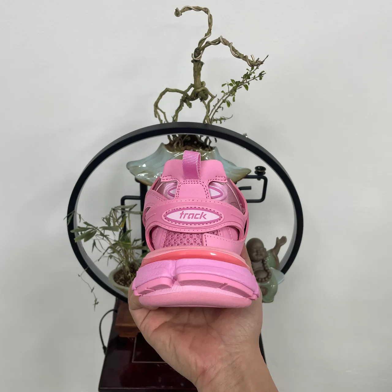 Balenciaga Defender Zapatillas con suela gruesa Rosa Monocromática 6