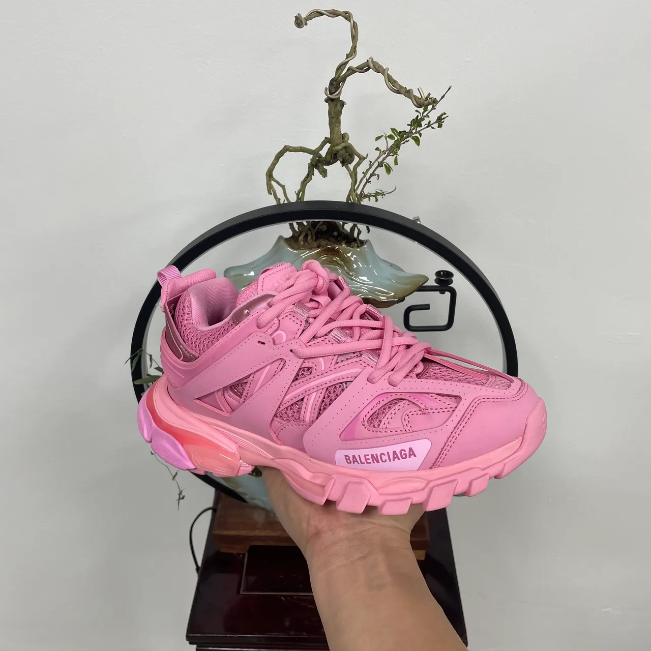 Balenciaga Defender Zapatillas con suela gruesa Rosa Monocromática 8