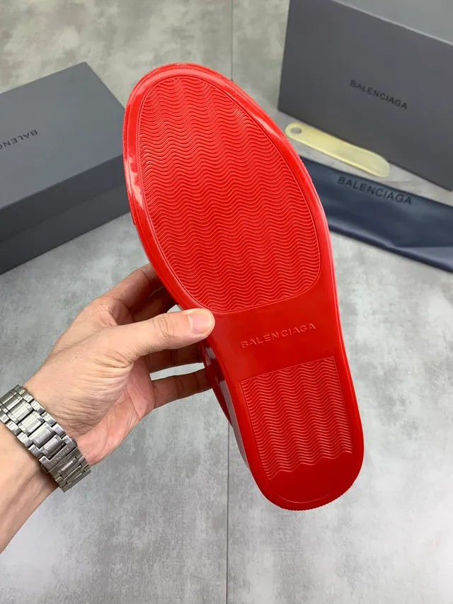 Balenciaga Defender sneakers lifestyle de couro vermelho 2