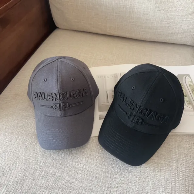 Balenciaga Boné de basebol cinza estruturado de seis painéis logo bordado tonal 2