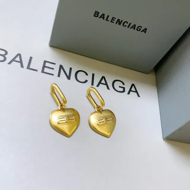 Balenciaga Boucles d'oreilles Logo Cœur Doré 3