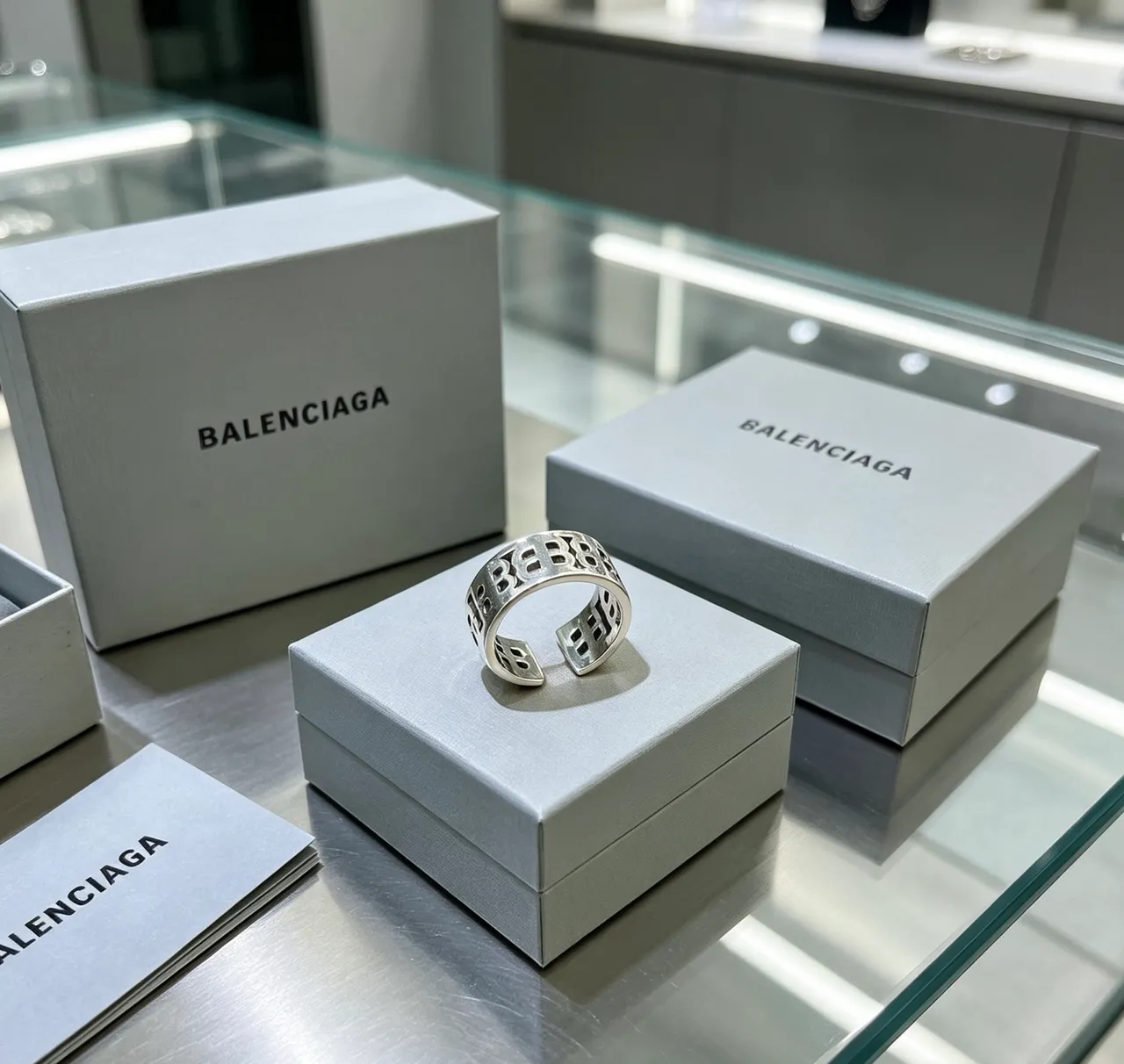 Balenciaga Logo Cut-Out Ring Silver Open-Band Ring 3