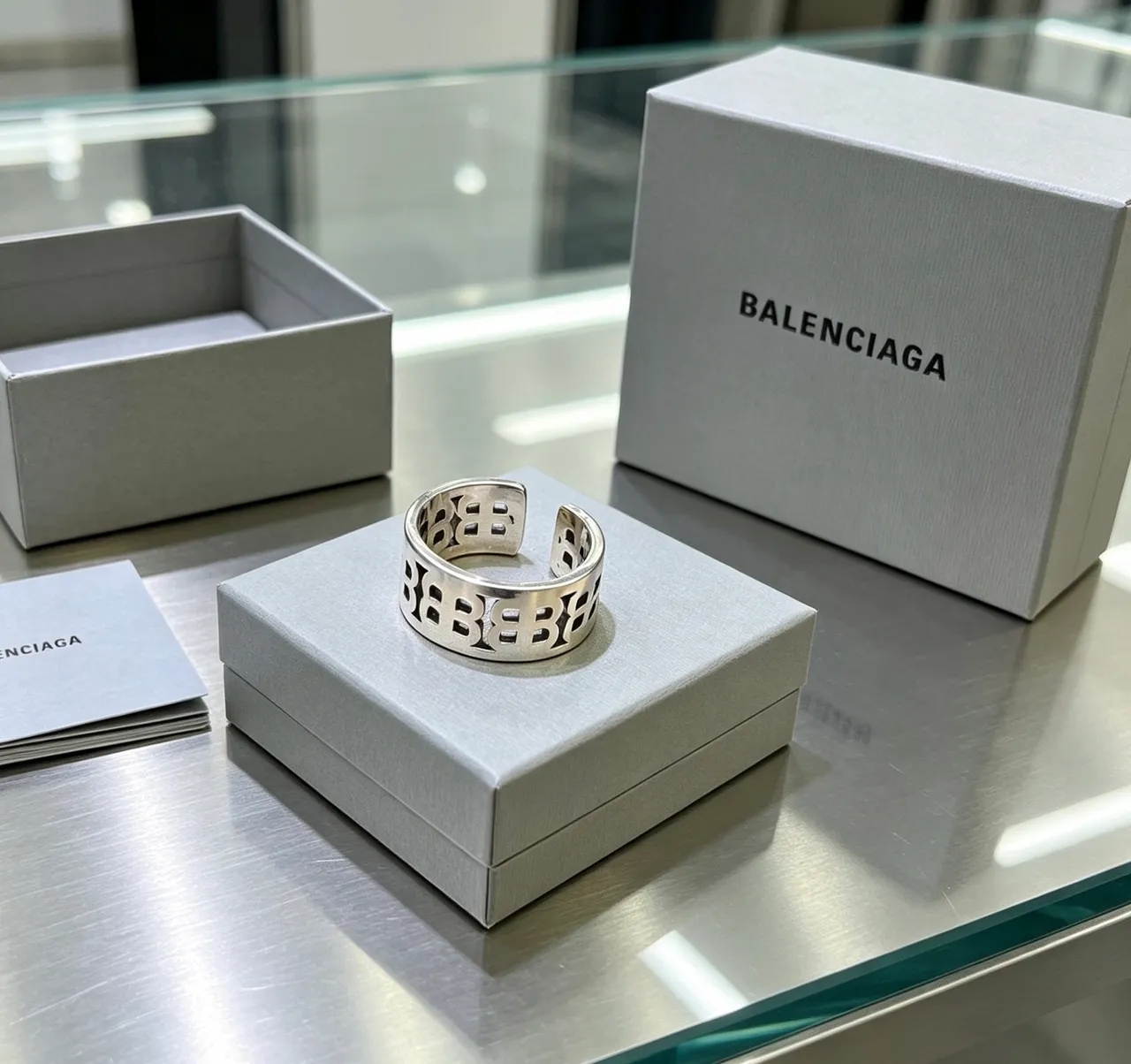 Balenciaga Logo Cut-Out Ring Silver Open-Band Ring 4