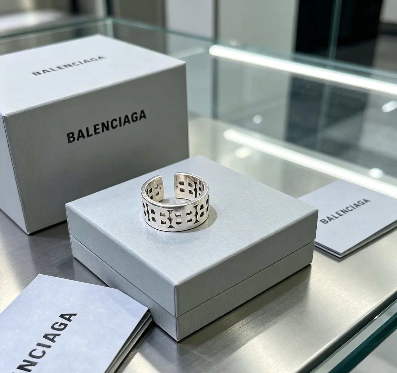 Balenciaga Logo Cut-Out Ring Silver Open-Band Ring 7