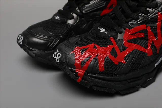 Balenciaga Runner Silhueta Preta Vermelha Malha E Camada Sintética Tênis Chunky 4