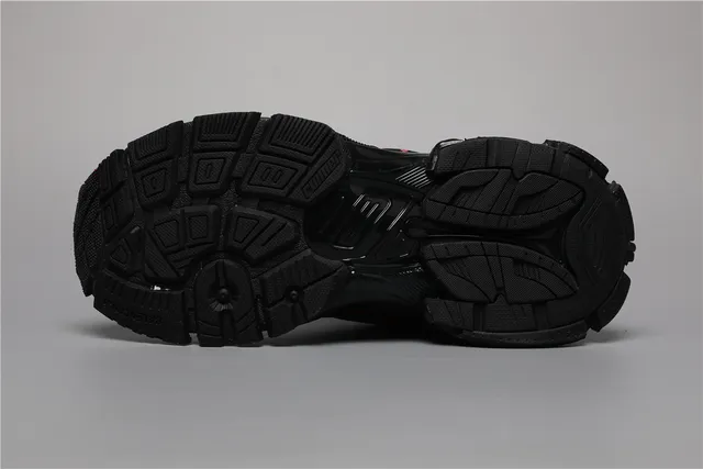 Balenciaga Runner Silhueta Preta Vermelha Malha E Camada Sintética Tênis Chunky 6