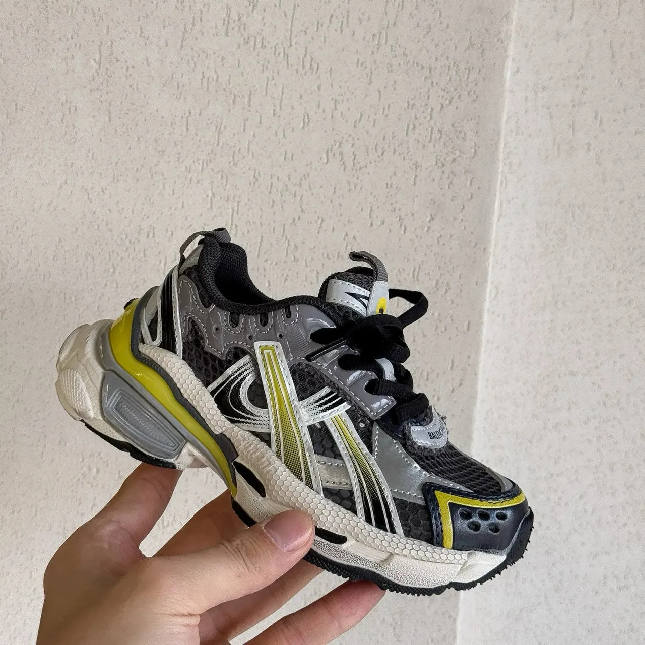 Balenciaga Runner White Black Oversized Sole Mesh-and-Synthetic Overlay Construction Chunky Sneakers 19