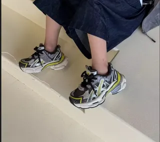 Balenciaga Runner White Black Oversized Sole Mesh-and-Synthetic Overlay Construction Chunky Sneakers 20
