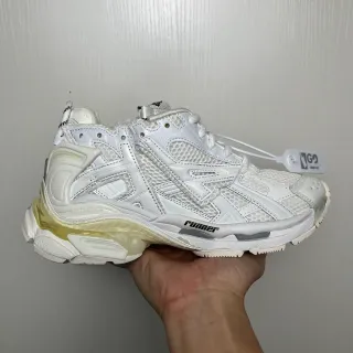 Balenciaga Runner Solado branco transparente camadas de malha e sobreposições sintéticas tênis grossos