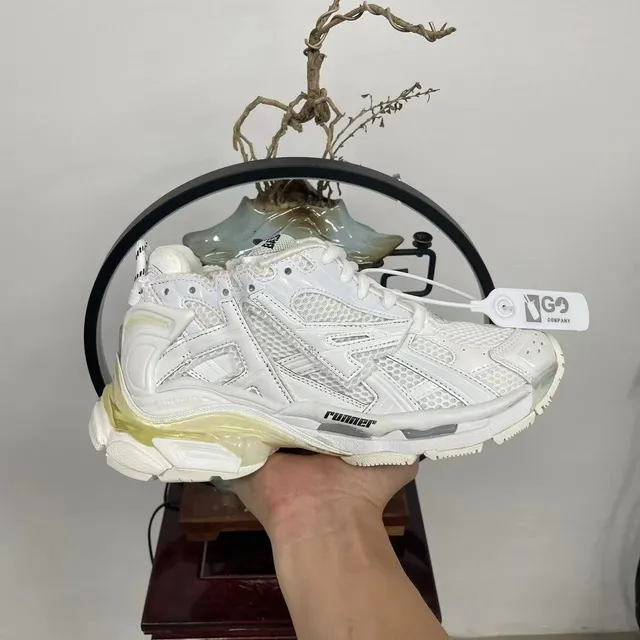 Balenciaga Runner Solado branco transparente camadas de malha e sobreposições sintéticas tênis grossos 4