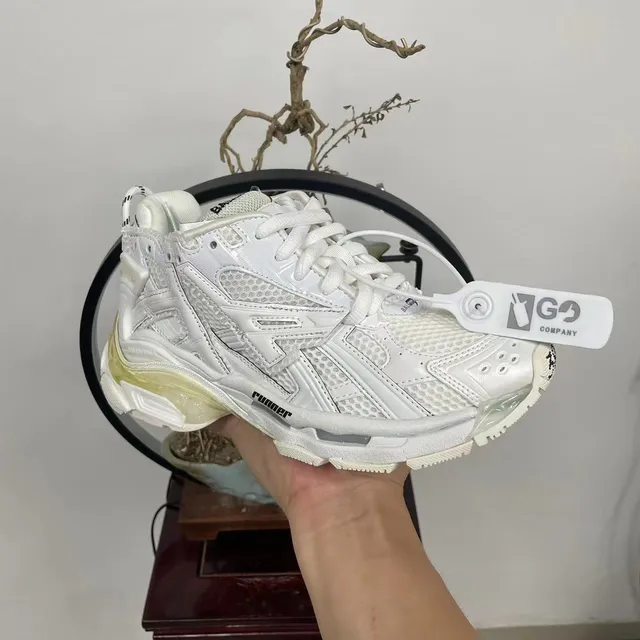 Balenciaga Runner Solado branco transparente camadas de malha e sobreposições sintéticas tênis grossos 7