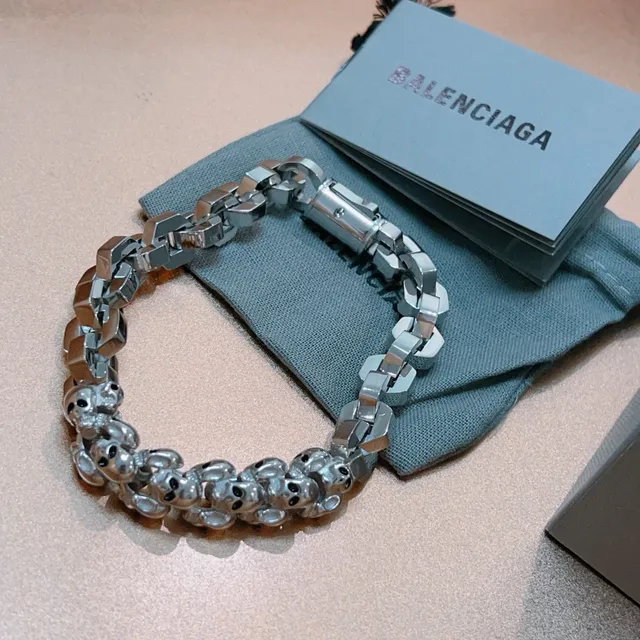 Balenciaga Skull Motif Chunky Link Bracelet 7