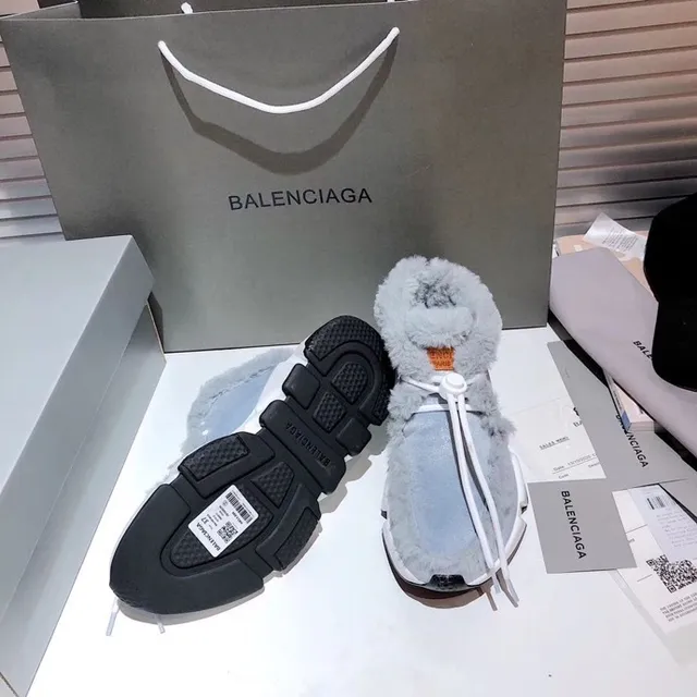 Balenciaga Speed Trainer Chaussures chunky bleu clair gris fausse fourrure 6