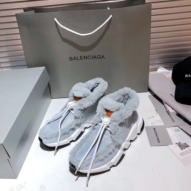 Balenciaga Speed Trainer Chaussures chunky bleu clair gris fausse fourrure 7