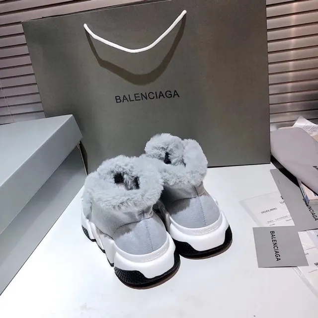 Balenciaga Speed Trainer Chaussures chunky bleu clair gris fausse fourrure 8
