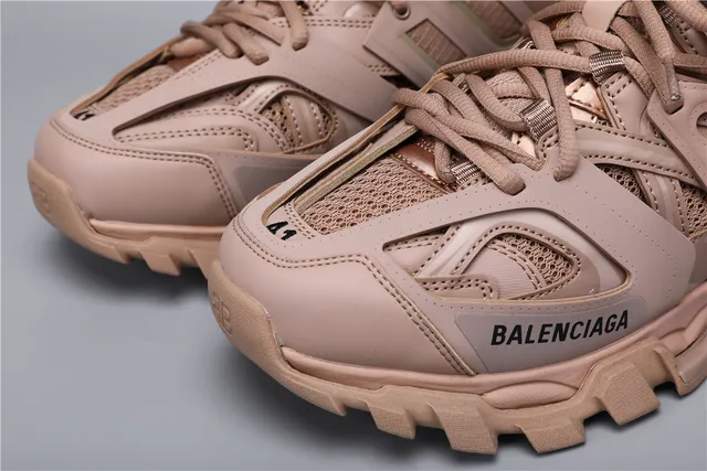 Balenciaga Track Sneaker caqui tênis chunky 4