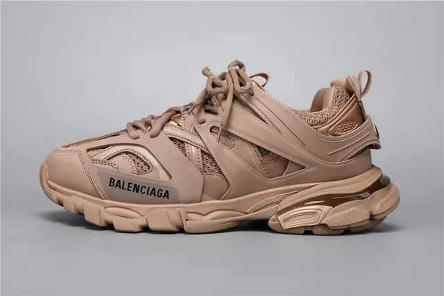 Balenciaga Track Sneaker caqui tênis chunky 9
