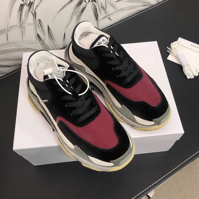 Balenciaga Triple S Black Burgundy Gray حذاء رياضي سميك 2