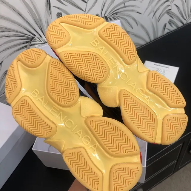 Balenciaga Triple S Multicolor Tênis Chunky 3