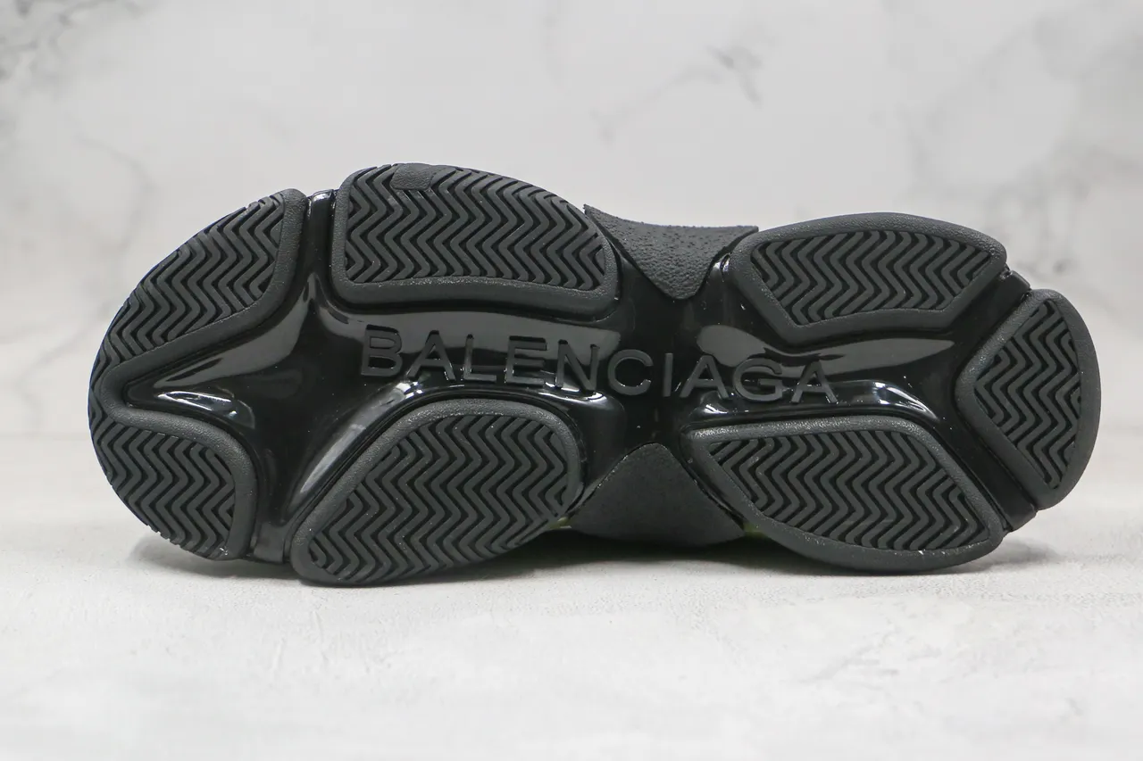 Balenciaga Triple S حذاء رياضي سميك أخضر زيتوني وأسود 4