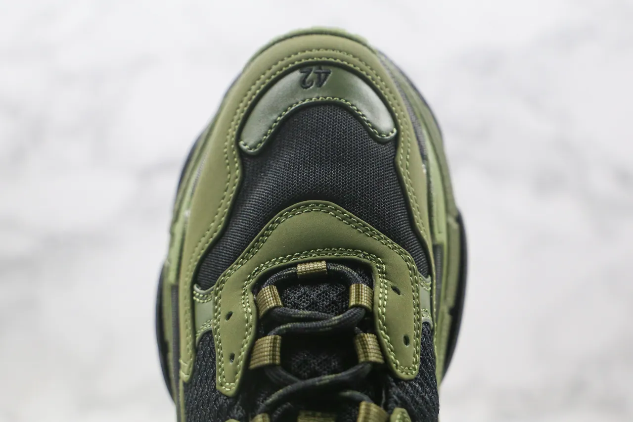 Balenciaga Triple S حذاء رياضي سميك أخضر زيتوني وأسود 5