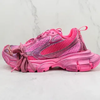 Balenciaga Triple S Zapatillas Chunky con Suela Rosa Upper de Malla y Capa Sintética