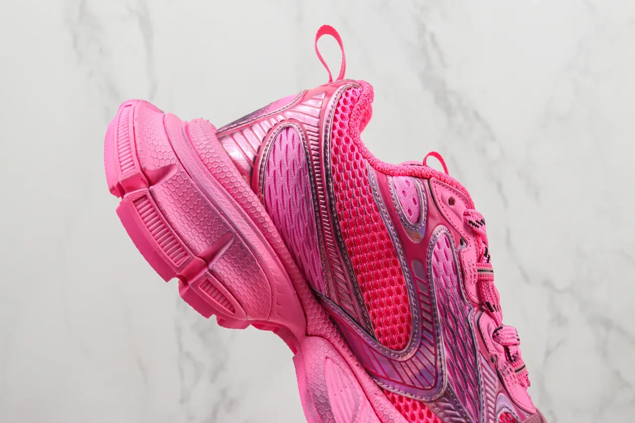 Balenciaga Triple S sneakers chunky semelle rose upper maille superposition synthétique 5