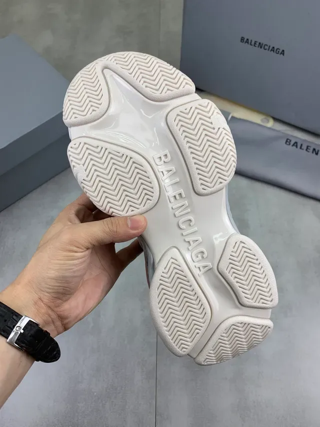 Balenciaga Triple S Runner Chaussures chunky roses et crème 3