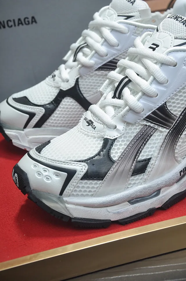 Balenciaga sneakers blanches noires à upper mesh et synthétique oversized sculpted midsole chunky sneakers 8