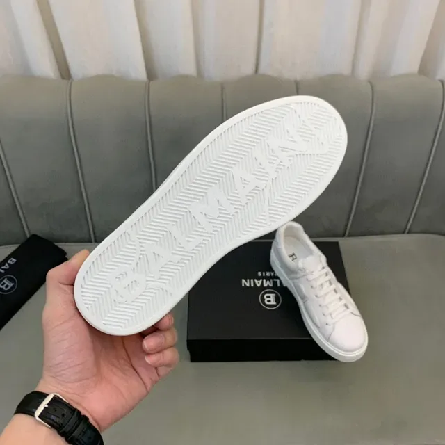 Balmain B-Court Chaussures Lifestyle en Cuir Tout Blanc 2