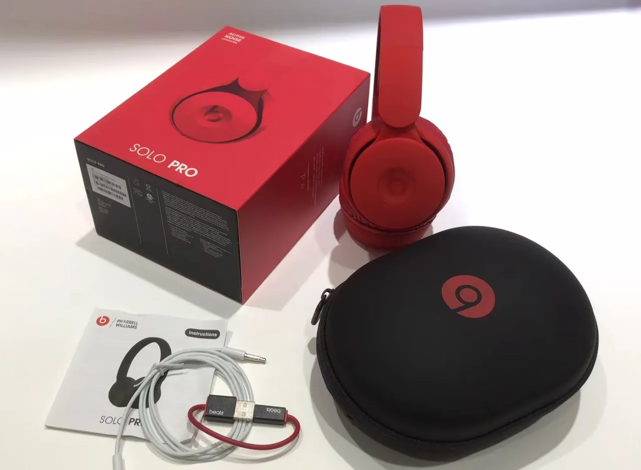 Beats Solo Pro Over-Ear Headphones 8