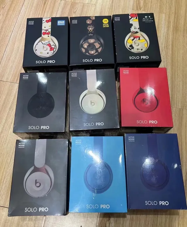 Beats Solo Pro Over-Ear Headphones 14