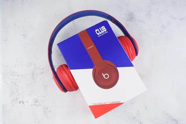 Beats Solo³ Wireless Club Collection Red Over-Ear Headphones 6