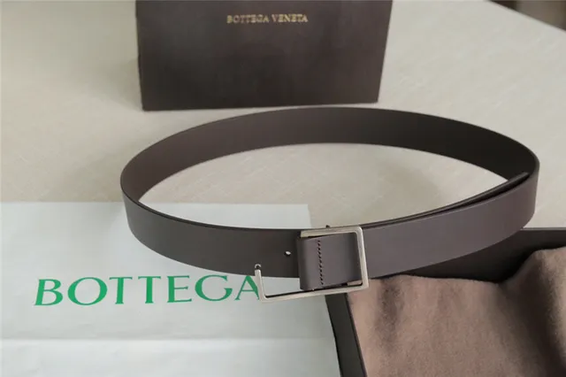 Bottega Veneta Andiamo Ceinture en cuir noir 2