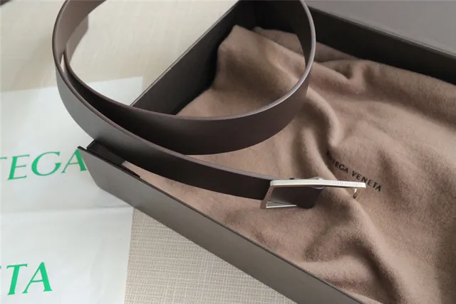 Bottega Veneta Andiamo Ceinture en cuir noir 5