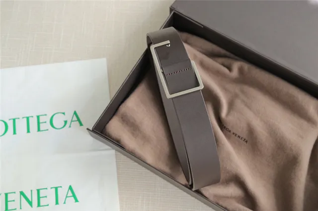 Bottega Veneta Andiamo Ceinture en cuir noir 6